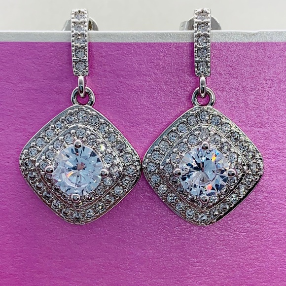 🌟 Sterling Silver 925 CZ Earrings - Picture 2 of 9